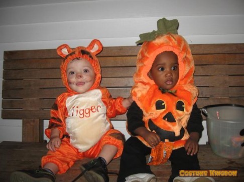 Tigger And The Cute Pumpkin