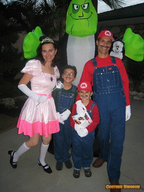 Super Mario Bros Family