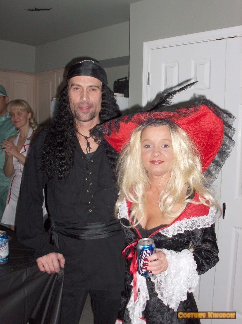 The Pirate and His Wench 