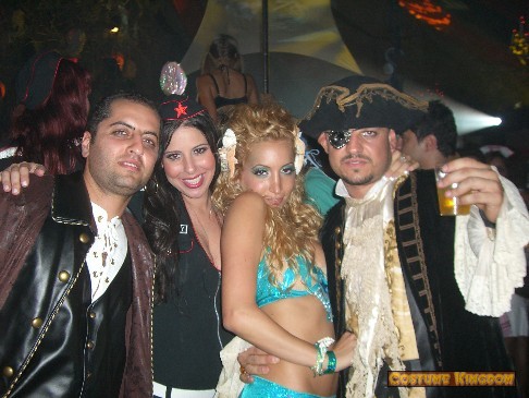 Pirates Prison Admiral and Mermaid