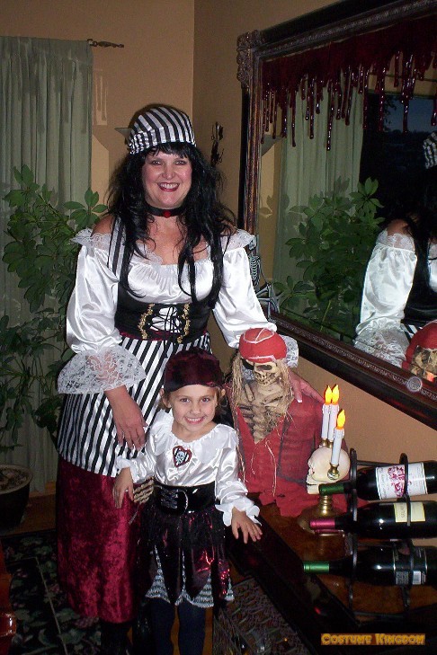 Pirate s Wench and little pirate